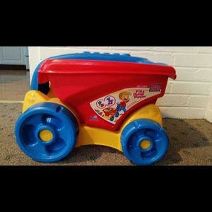 Mega Blok's Fill & Dump Wagon