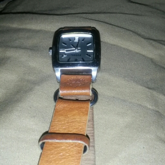 Fossil Watch - Picture 2 of 2