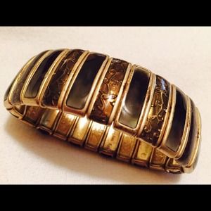 Beautiful Lia Sophia Retired Bracelet!