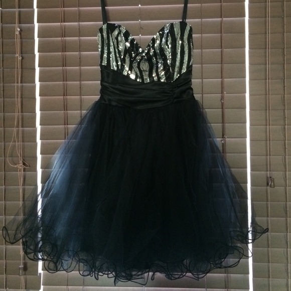 Short Homecoming/ Prom dress