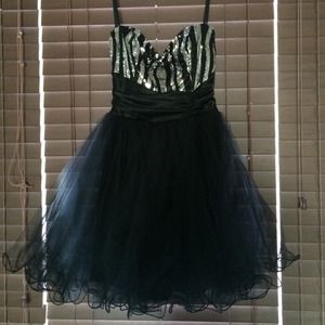 Short Homecoming/ Prom dress