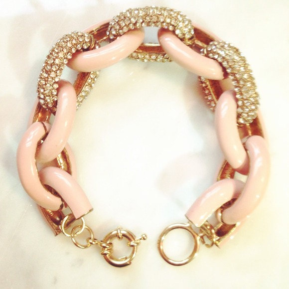 Pave link bracelet