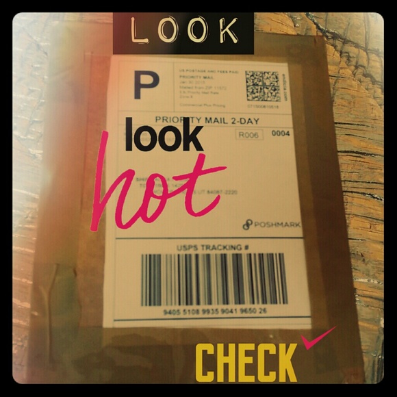 FIRST POSH SALE THANK YOU!! @age_of_couture - Picture 1 of 1