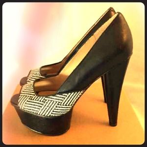 NEW! Andrew Stevens Platform Open Toe Pumps