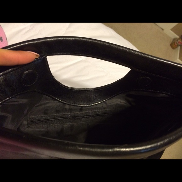 Clutch - Picture 3 of 3