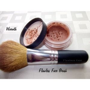 Bare minerals warmth and flawless face brush