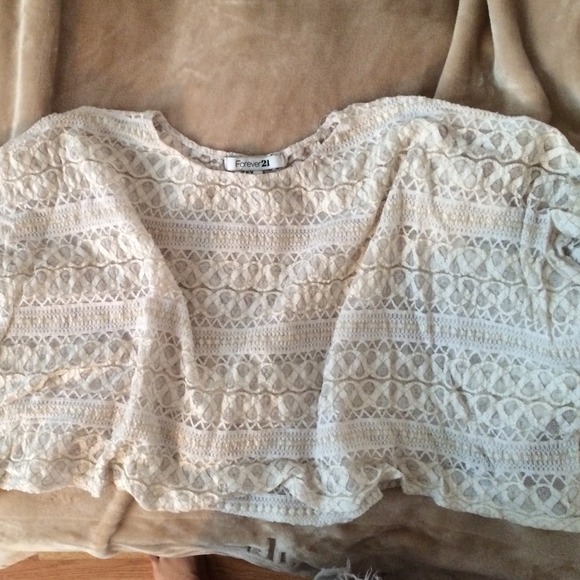 Gold and off white crop top💛