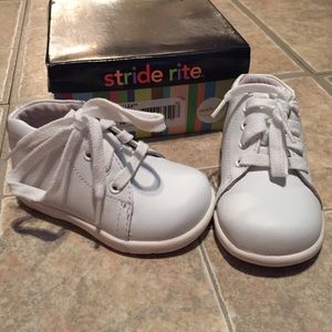 Toddler walking shoes