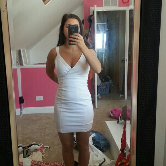 willing to bundle with another dress sell for $37