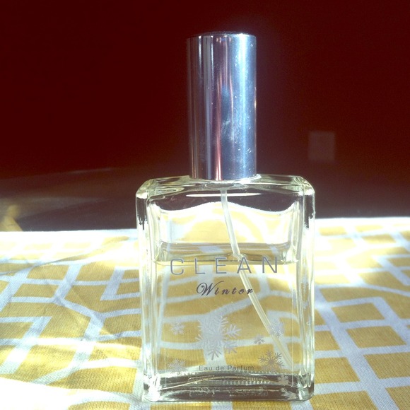 Clean "Winter" Perfume
