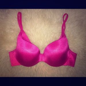 Victoria's Secret Bra - Excellent Condition!!!