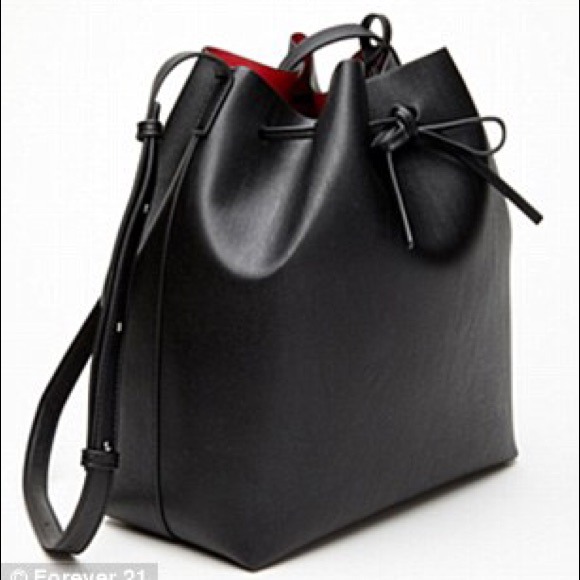 *Brand new Forever 21 bucket bag!