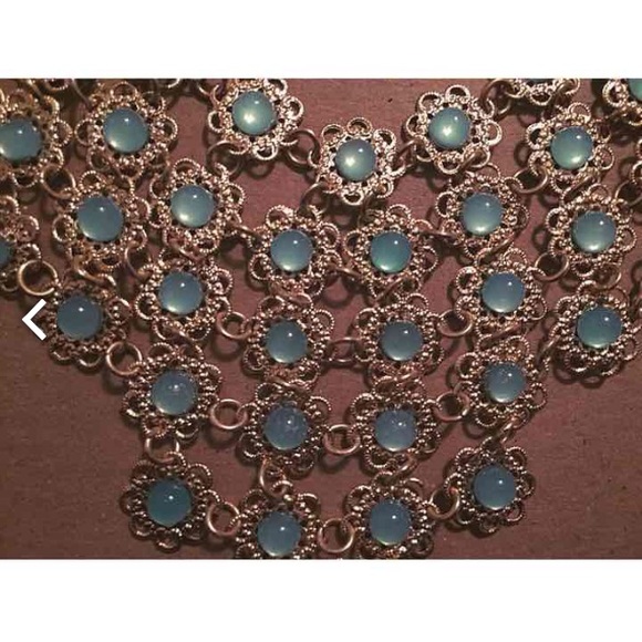 statement necklace - Picture 2 of 2