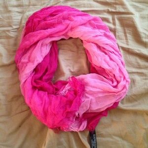 Pink ombré express scarf 💕
