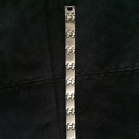 Silver bracelet from Aldo 1/2"wide and 9" long