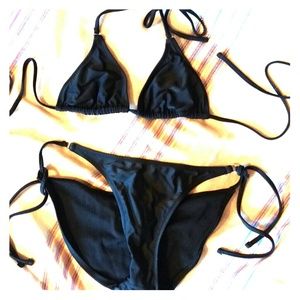 Forever 21 swim Black bikini with scrunch bottoms