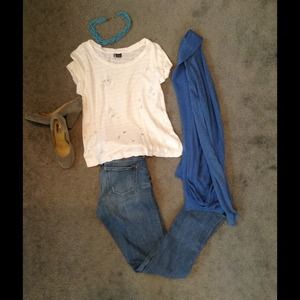 Urban Outfitters Distressed Tee XS