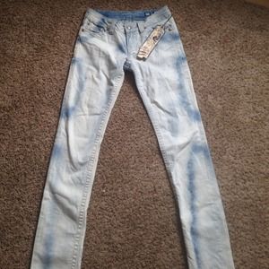 Size 27 miss me jeans