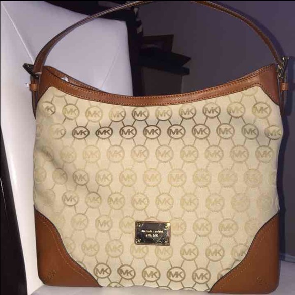 Michael Kors purse