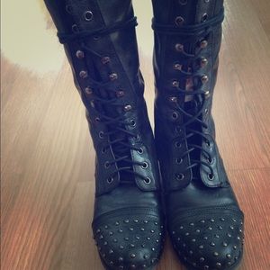 Black combat boots from steve madden