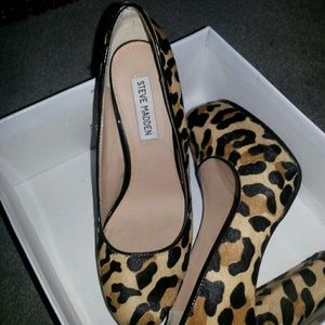 Pony hair  leopard print Steve Madden shoes