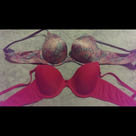 2 cute bras 36 B