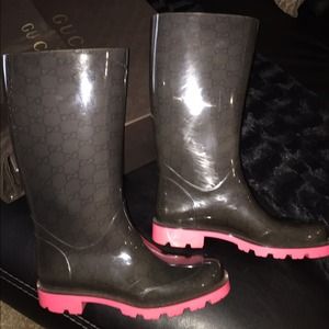 Gucci rain boats