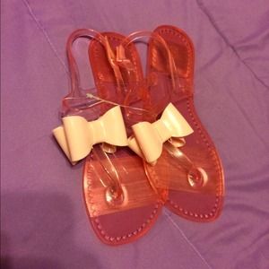 Brand New Pink GAP Jelly sandals Size 5 Girls.