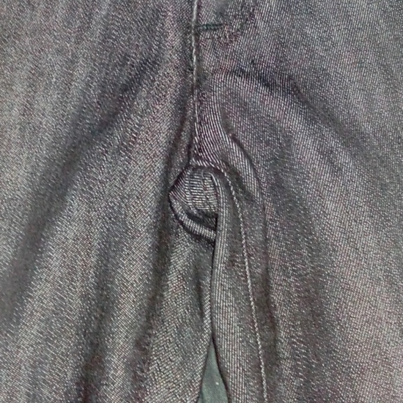 Slim-Fit Michael Kors Dark Denim.. MUST HAVE - Picture 4 of 4