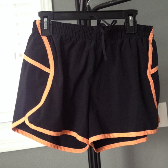 Running shorts🌻