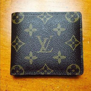 *Still Abailable*  insignia leather wallet for men