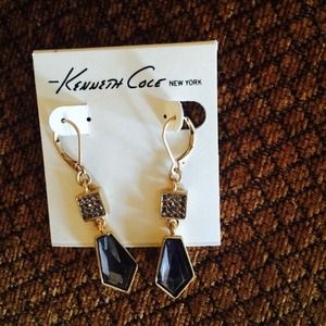 💠💠SOLD💠💠Kenneth Cole Drop Earrings (Belks)