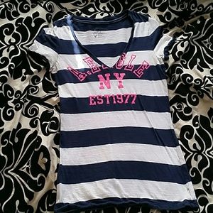 American eagle short sleeve shirt