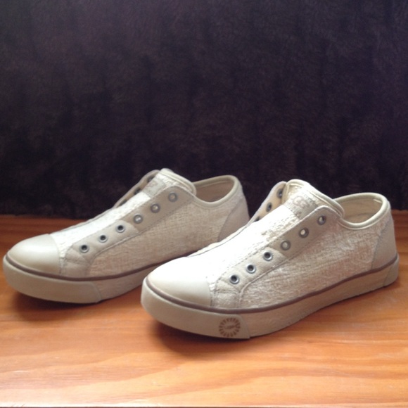 Ugg shoes