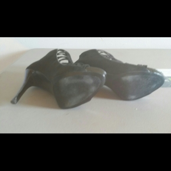 Black suede criss-cross heels - Picture 4 of 4