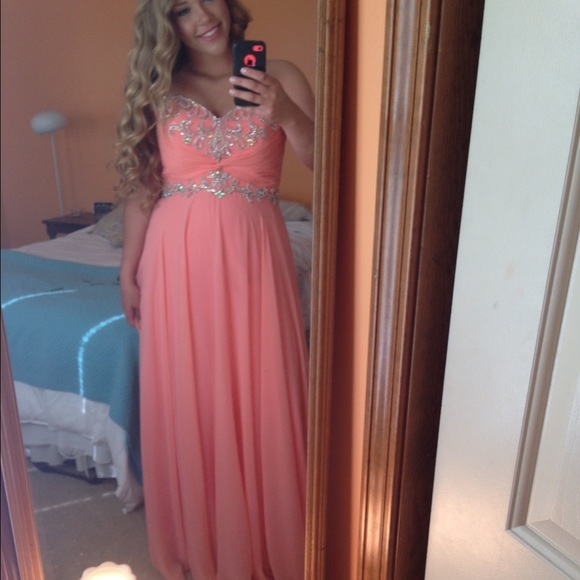 prom dress - Picture 2 of 3