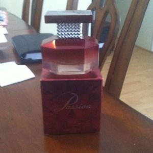 Avon Passion Perfum Spray