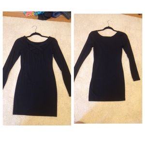 Perfect little black dress!