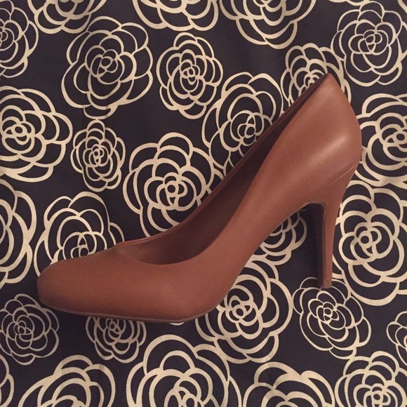 New Jessica Simpson Women's Style JP-ORION pump.