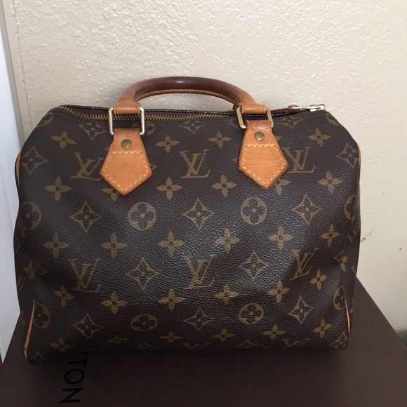 100% authentic Louis Vuitton