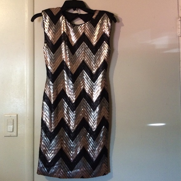 Sequence party dress. 🎉😍