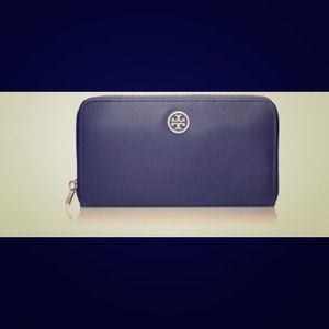 Tory Burch Robinson Zip Continental Wallet