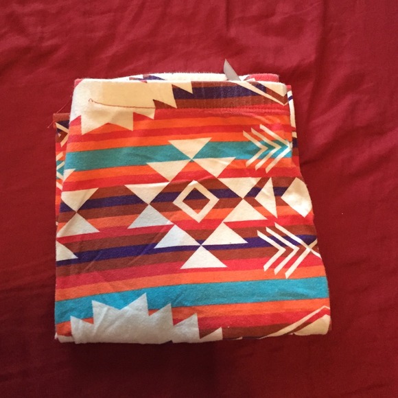 Tribal print leggings