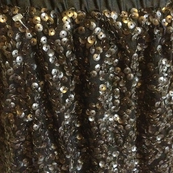 New mini skirt sequin design.By Cherokee XL 14/16 - Picture 2 of 4