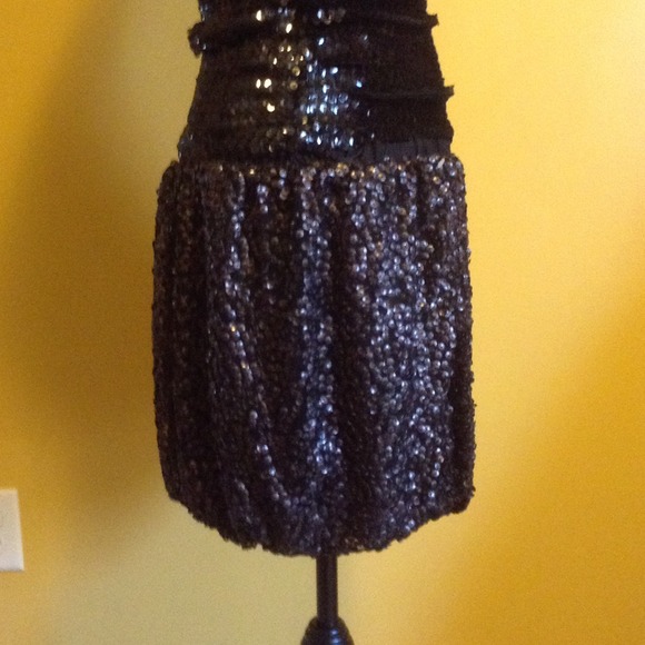 New mini skirt sequin design.By Cherokee XL 14/16 - Picture 3 of 4
