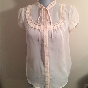 🚫sold🚫 ✨NWT Sheer peach blouse