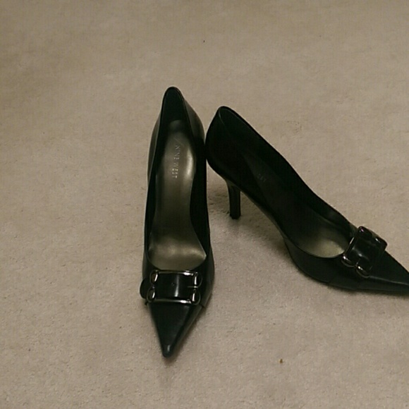 Nine West black heels size 9