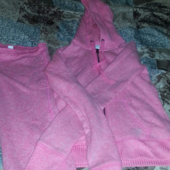 Aeropostale baby pink fleece sweat suit