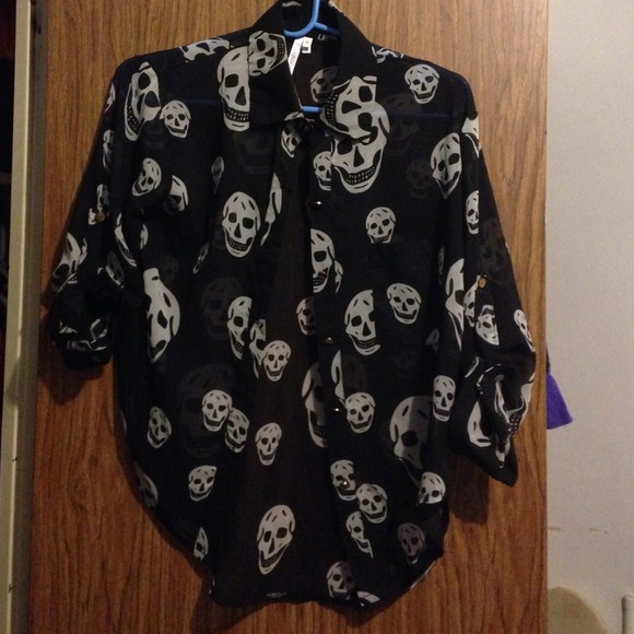 Button down skull blouse
