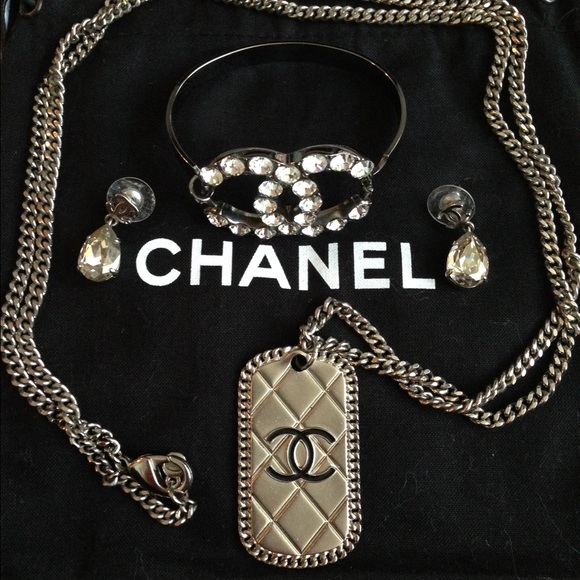 Look @ my closet & make me an offer I can't refuse